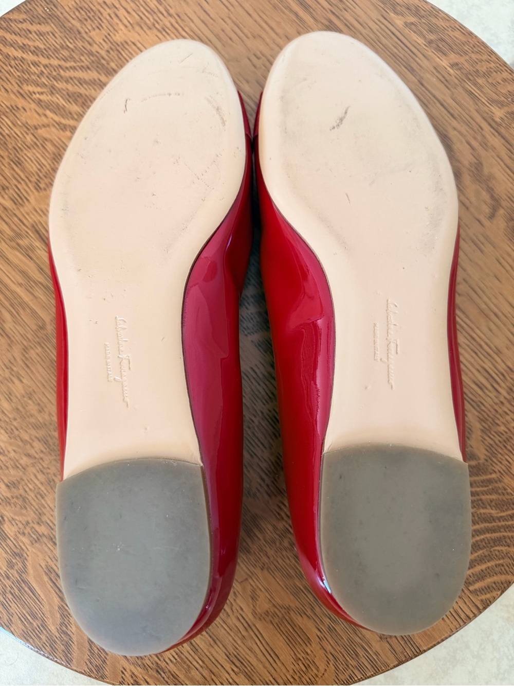 Salvatore Ferragamo Red Patent Vara Bow Varina Ballet Flats - Picture 8 of 9